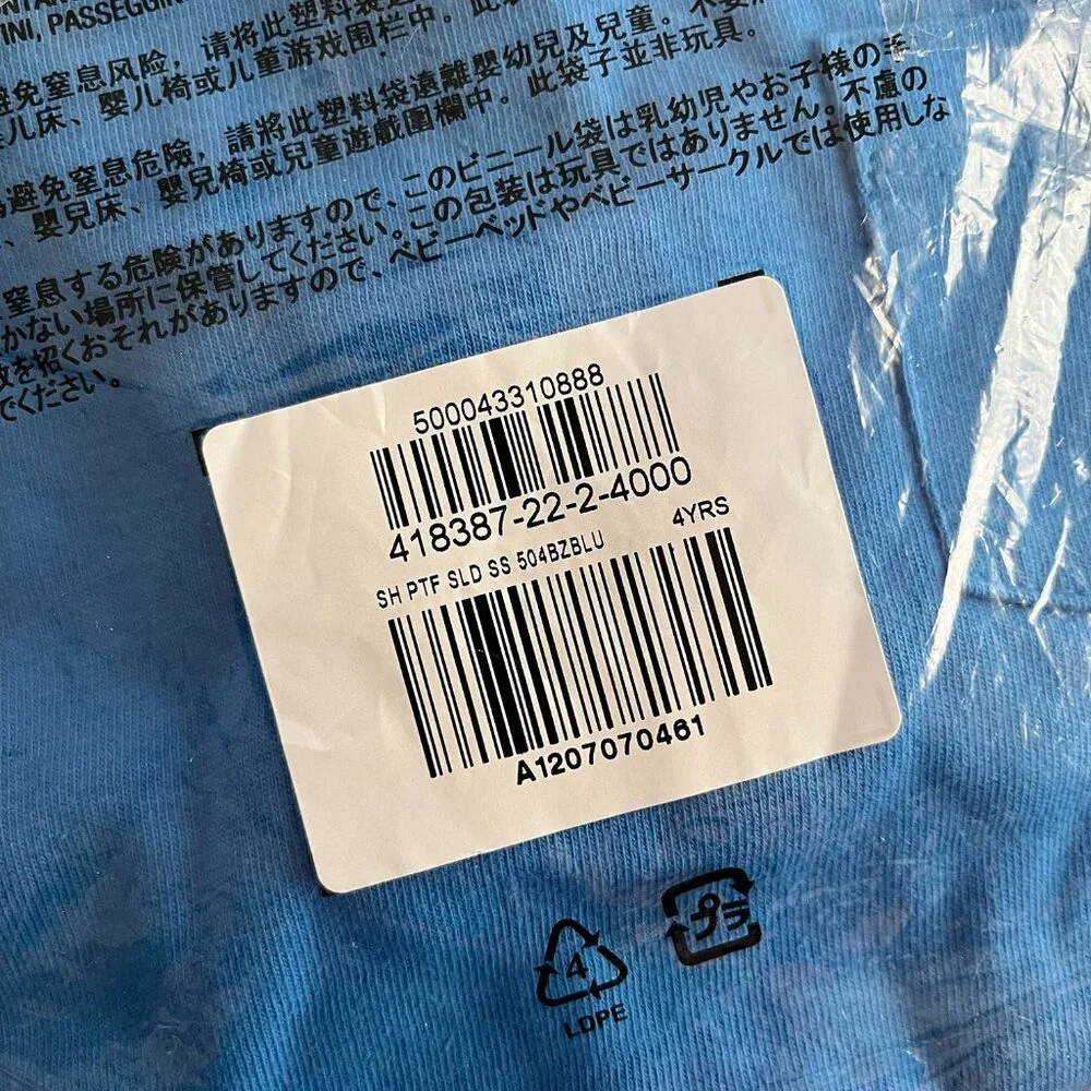 Gap blue pocket T-shirt 4T NWT
